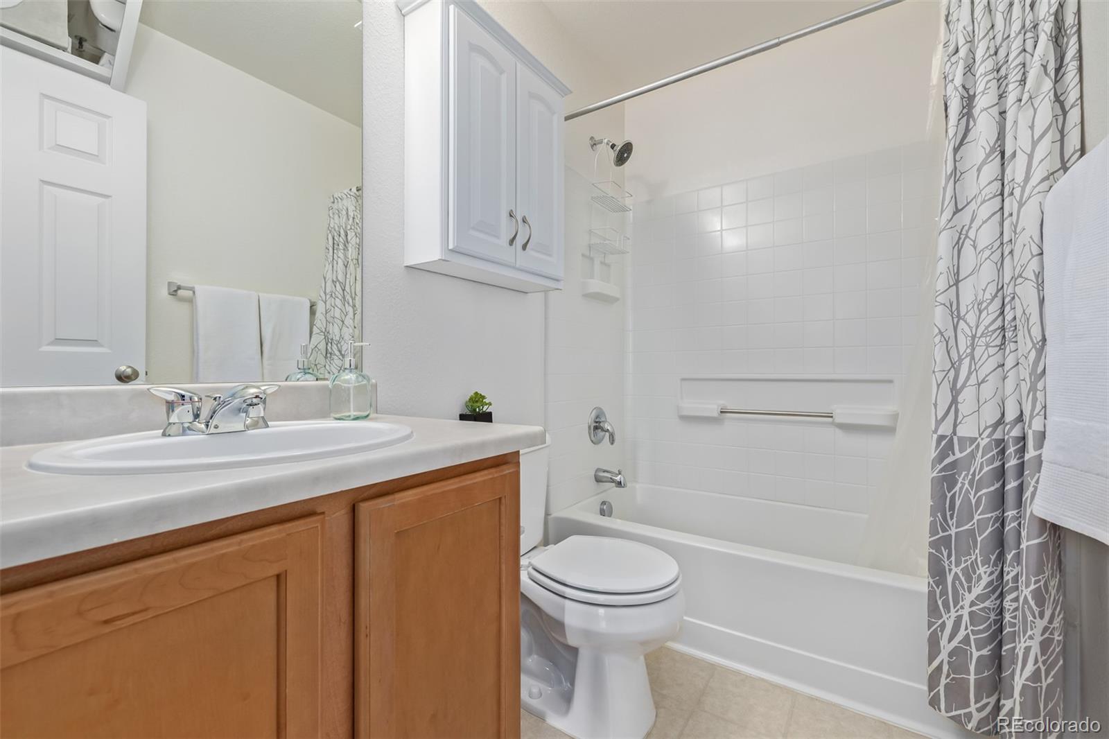 1805 W 130th Place