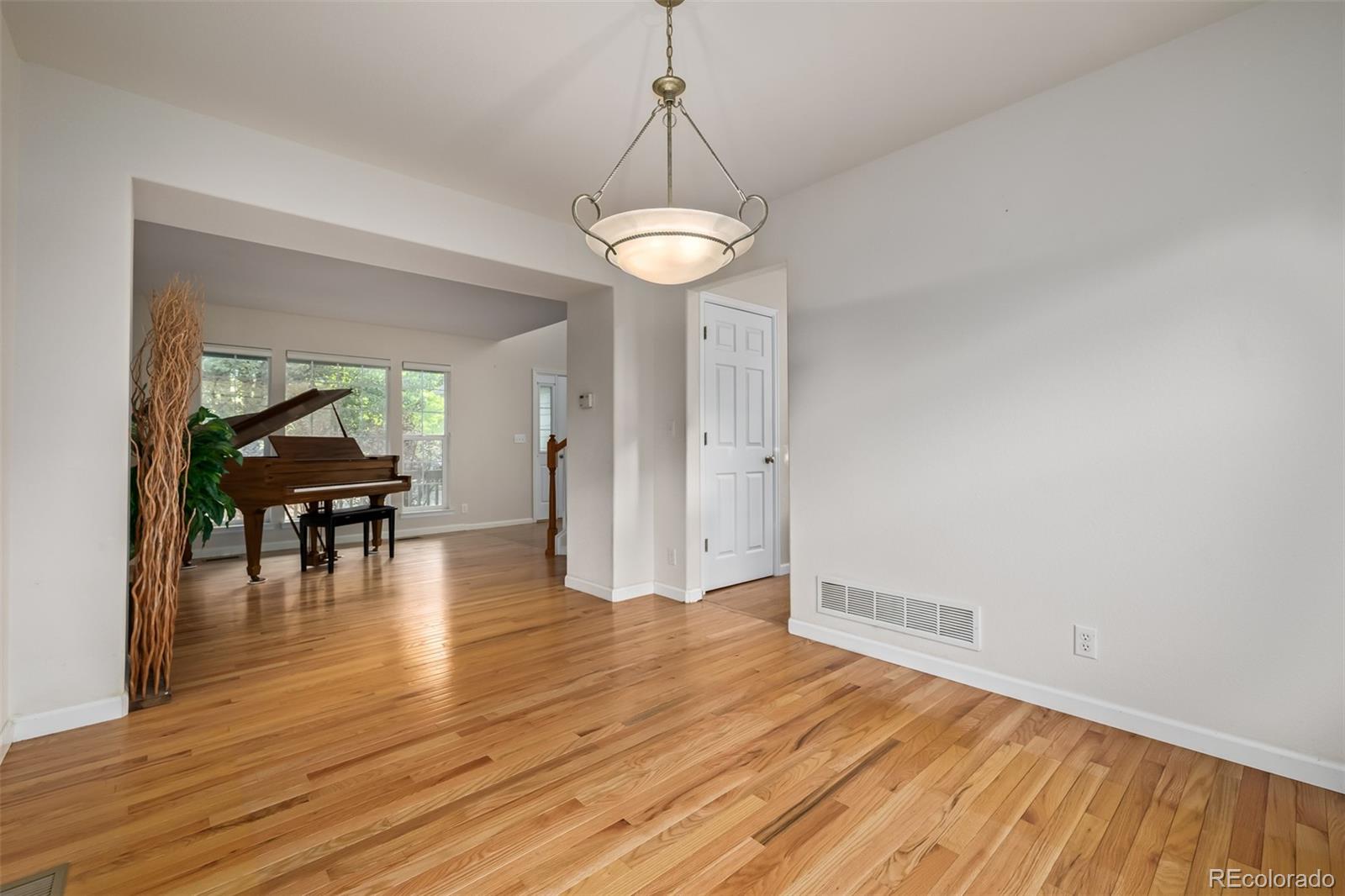 1805 W 130th Place