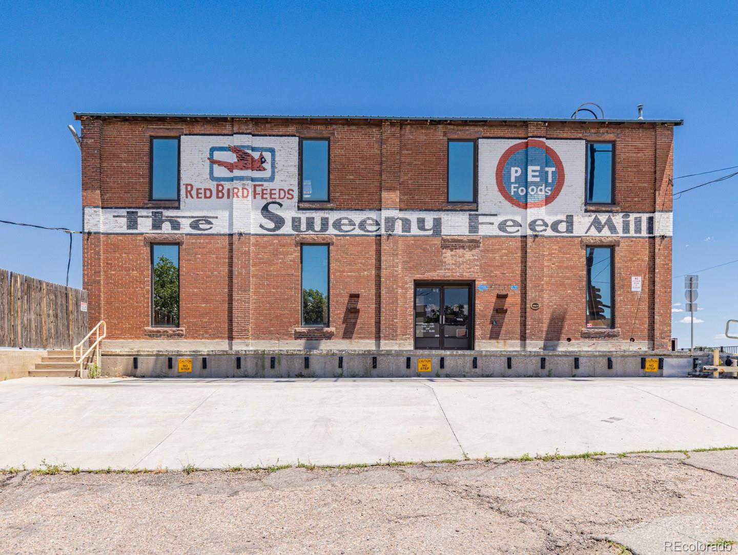 403 E 4th Street