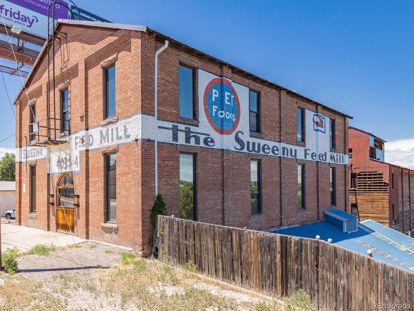 403 E 4th Street