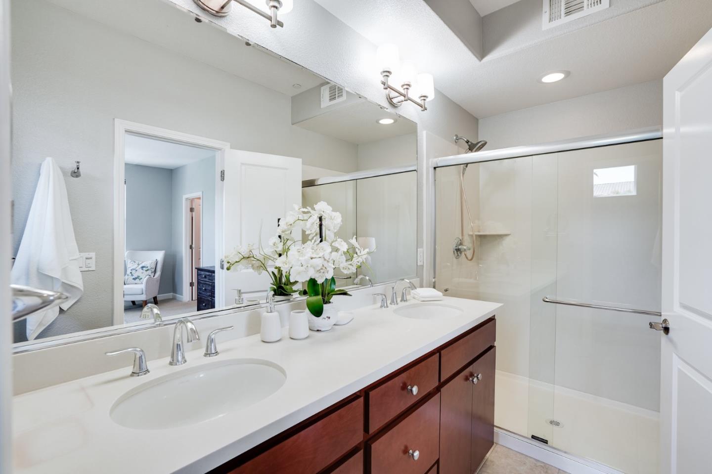577 San Rivera TER
