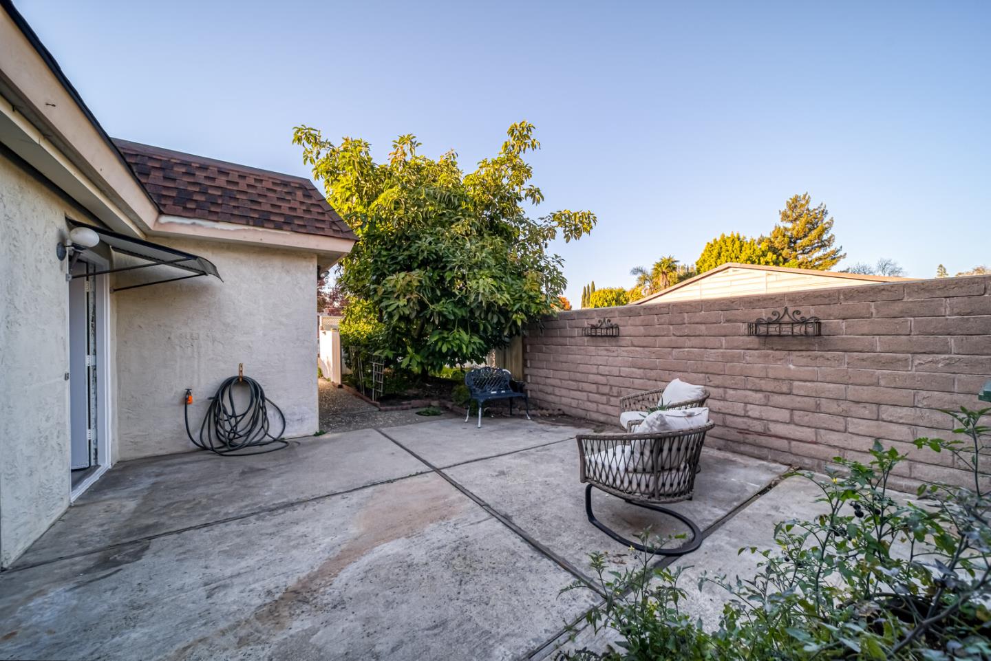 2850 Parkside DR