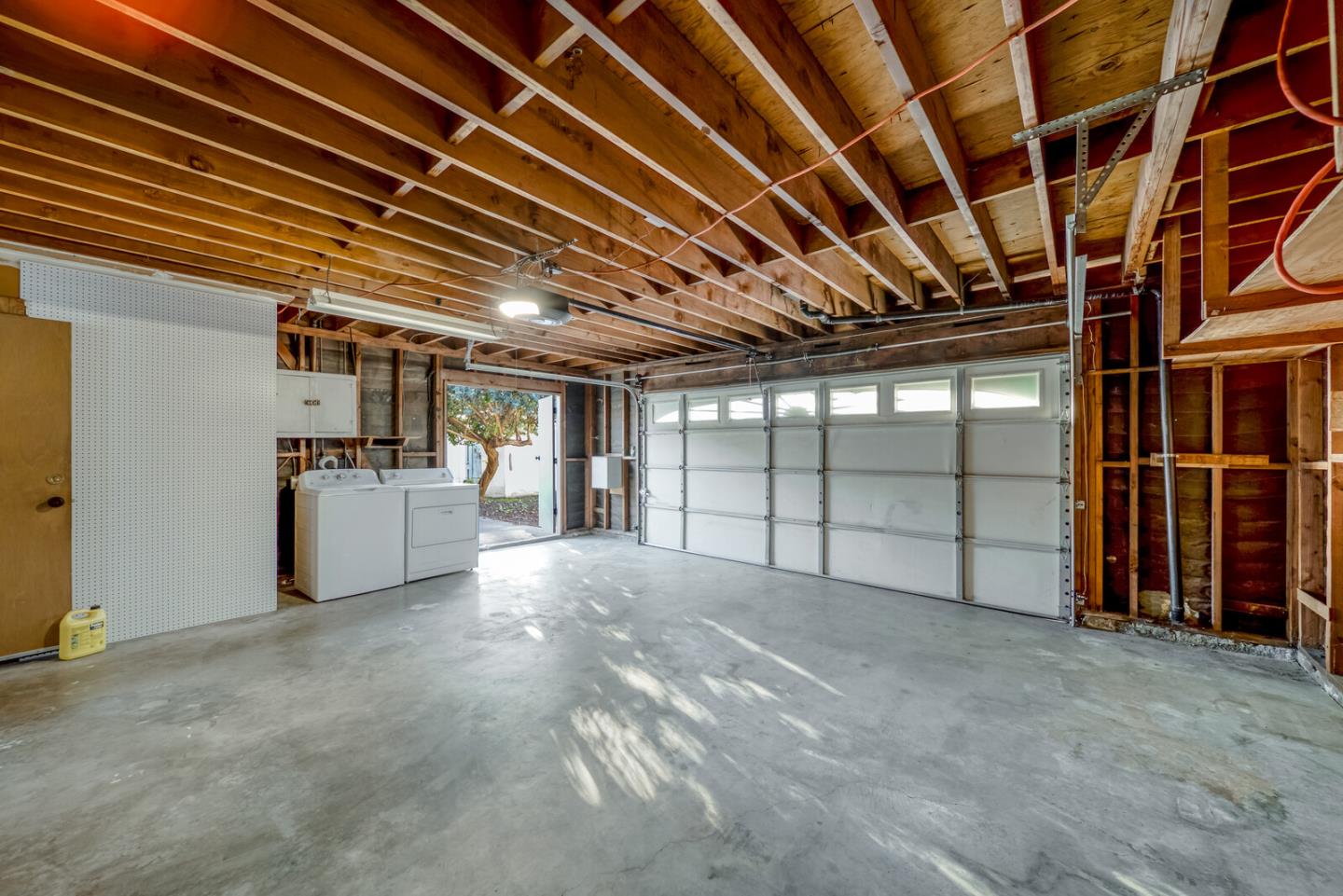 2850 Parkside DR