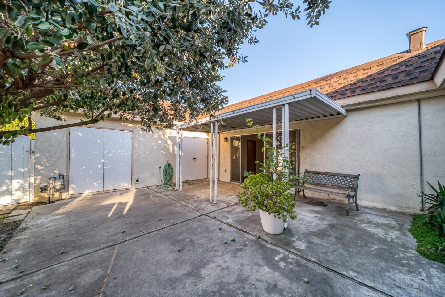 2850 Parkside DR