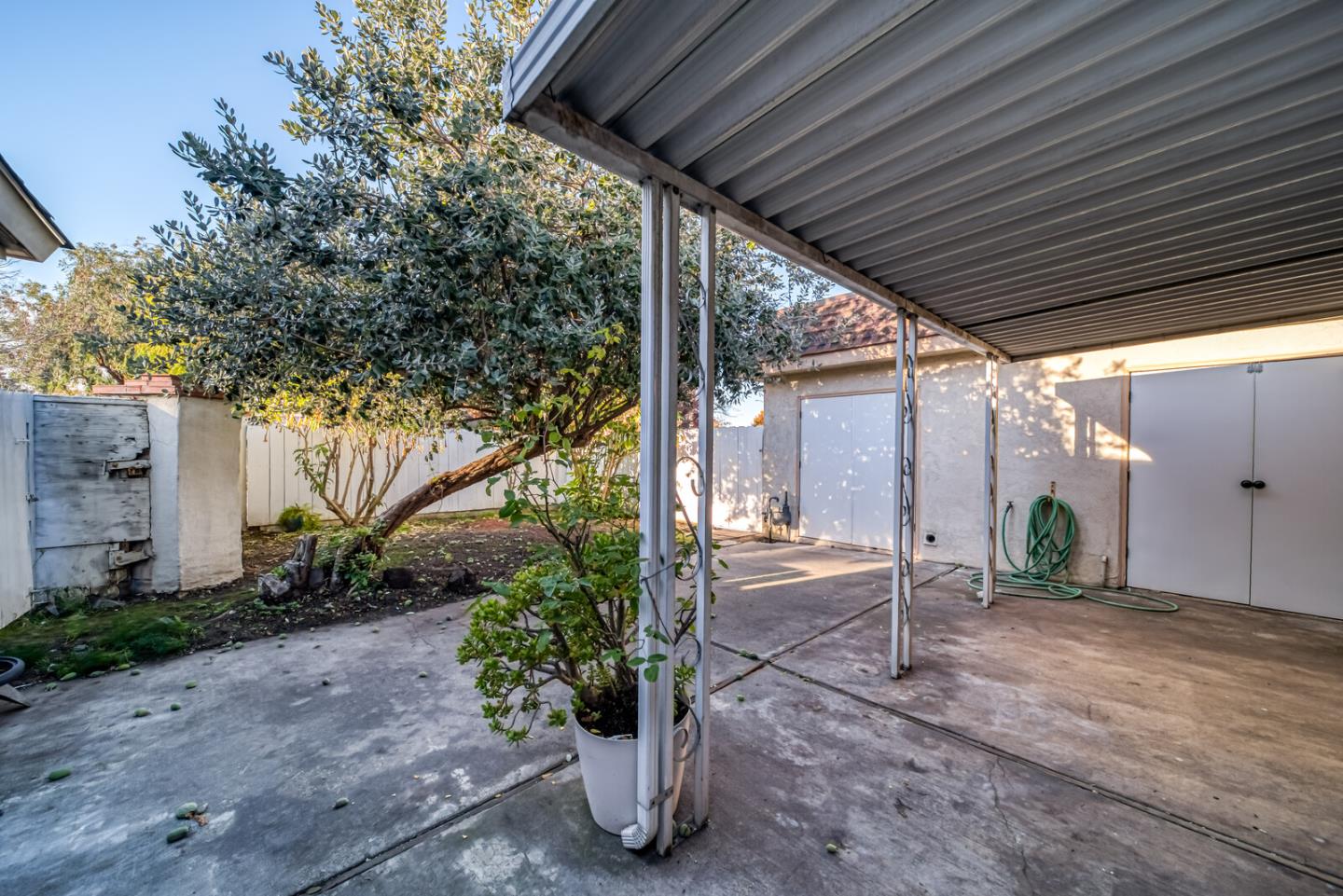 2850 Parkside DR