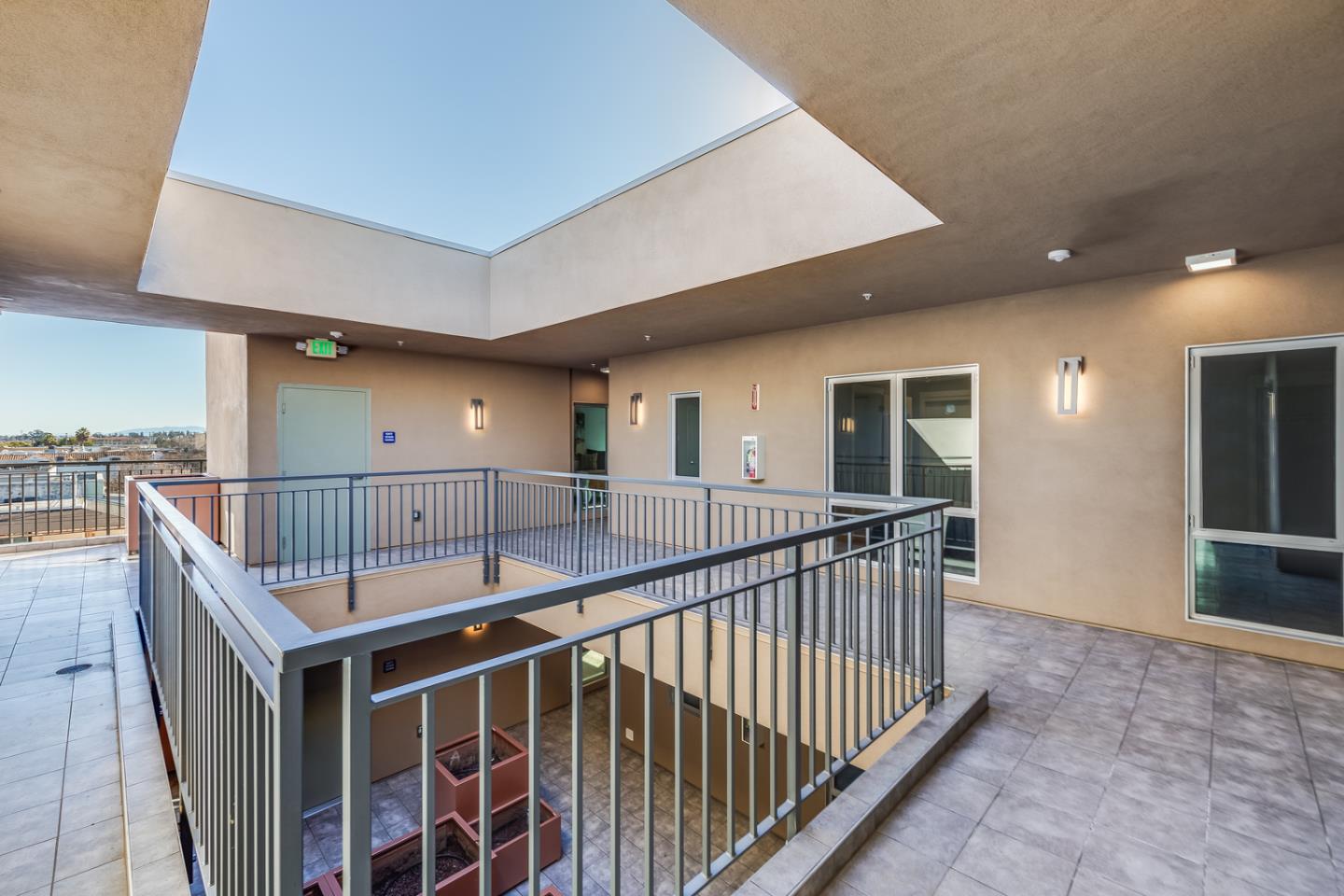 520 El Camino Real Unit: 307