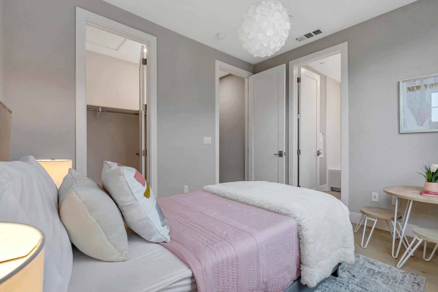 148 Saratoga Avenue Unit: 3