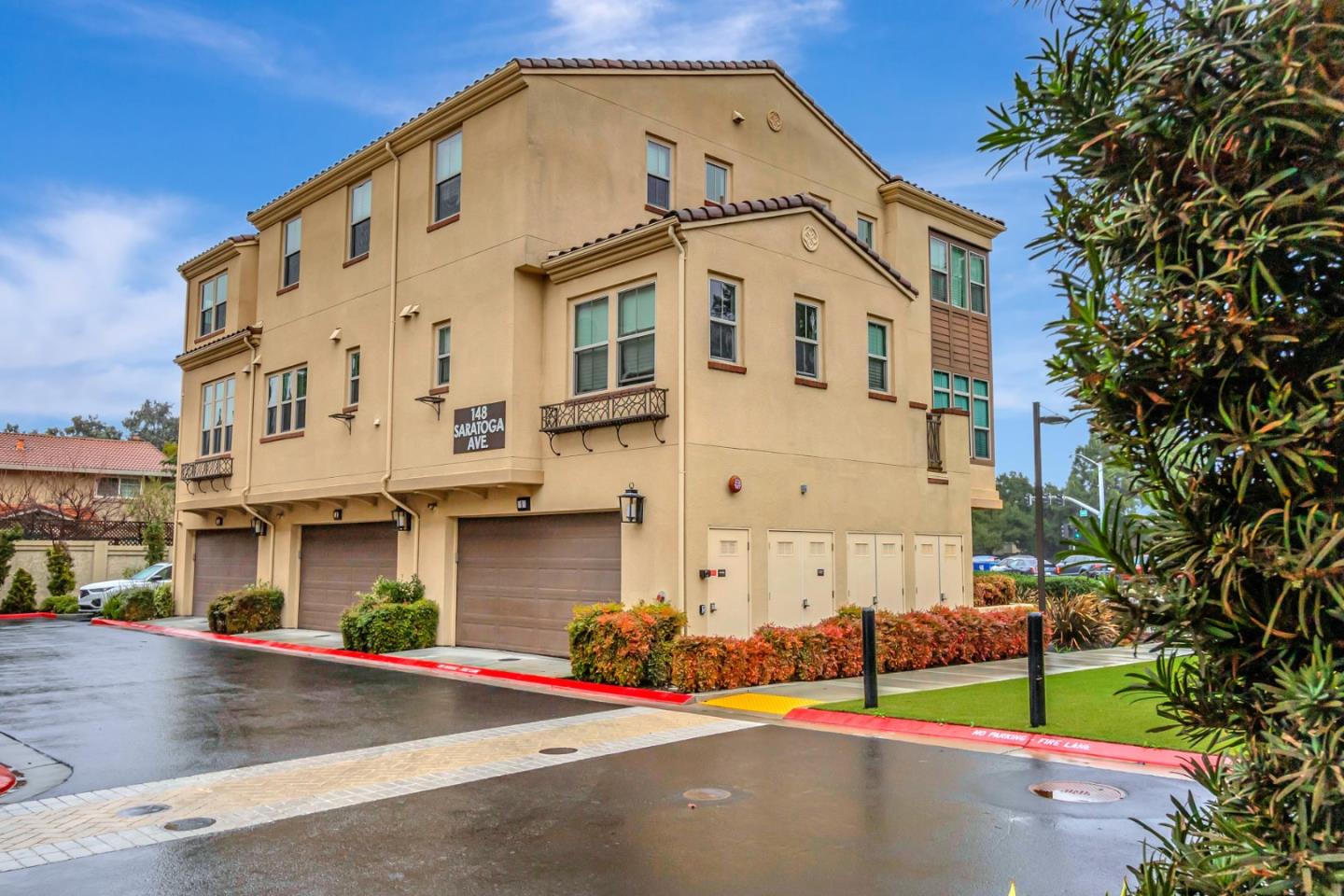 148 Saratoga Avenue Unit: 3