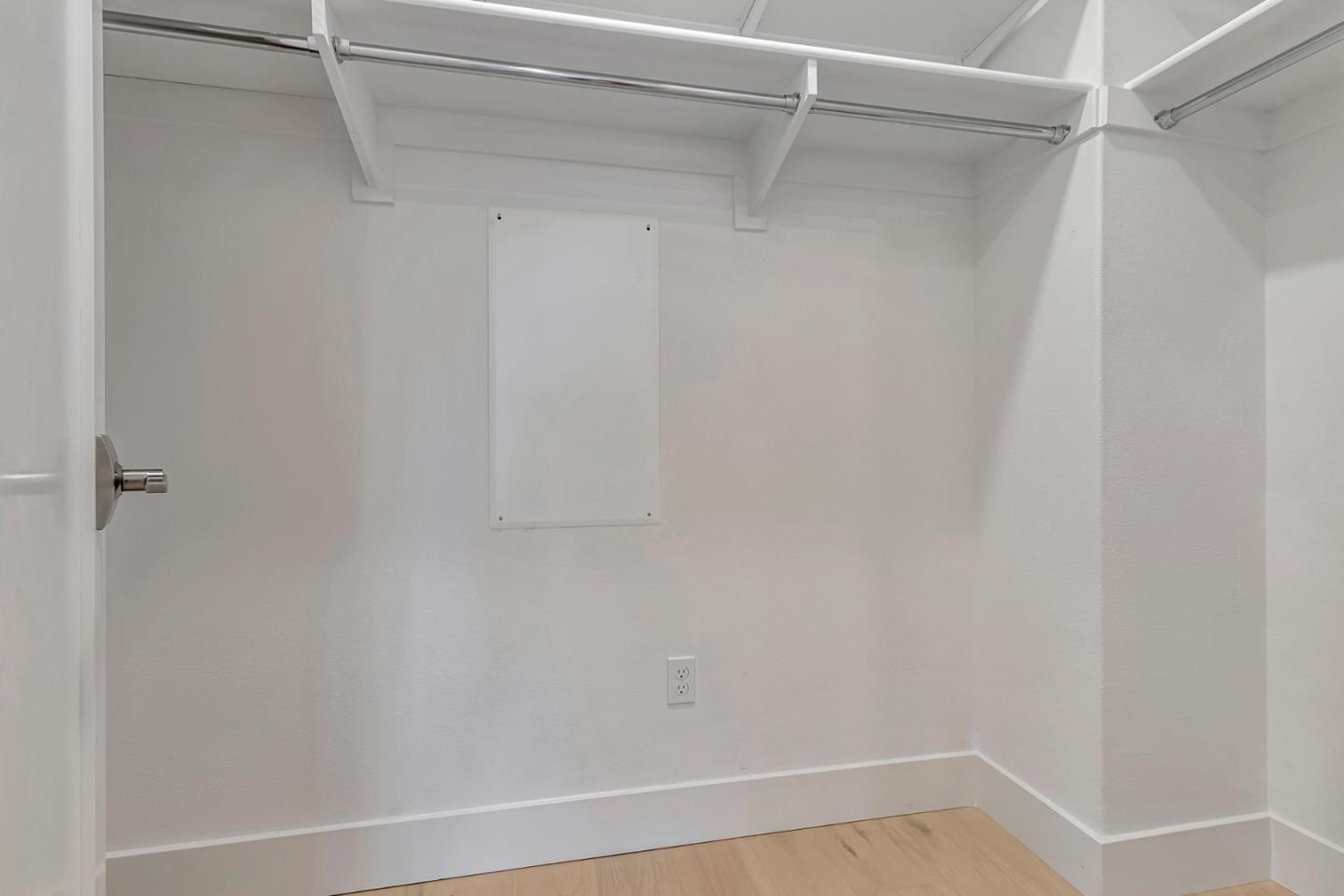 148 Saratoga Avenue Unit: 3