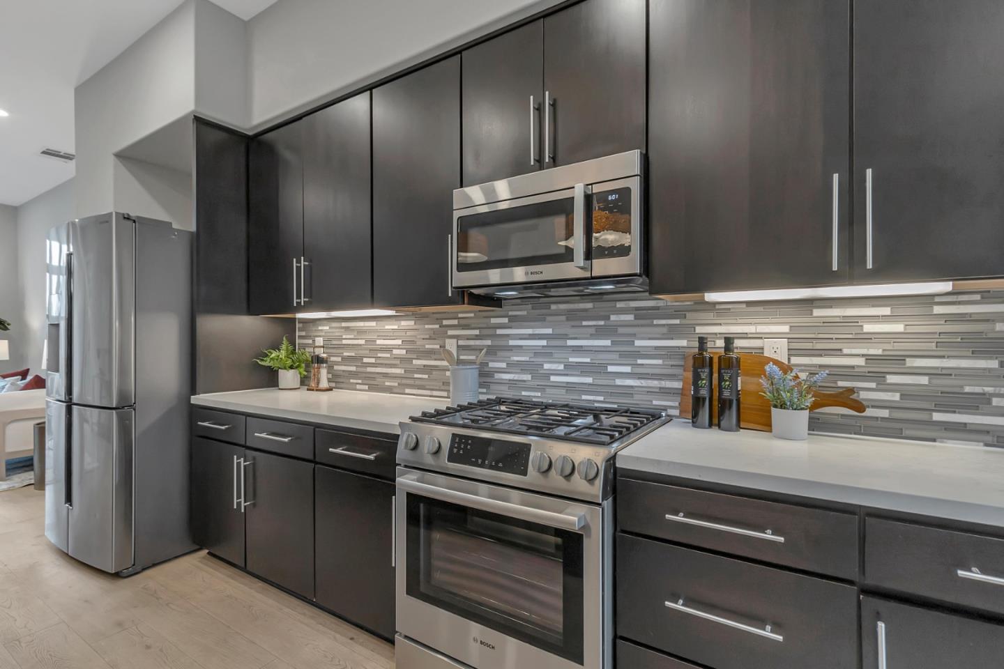 148 Saratoga Avenue Unit: 3