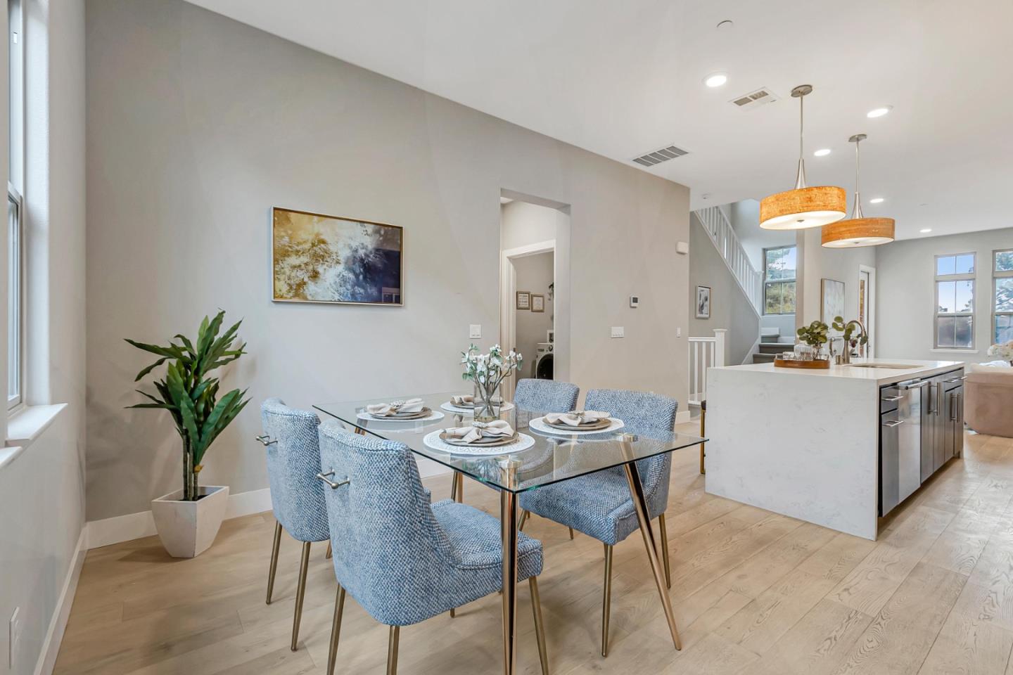 148 Saratoga Avenue Unit: 3