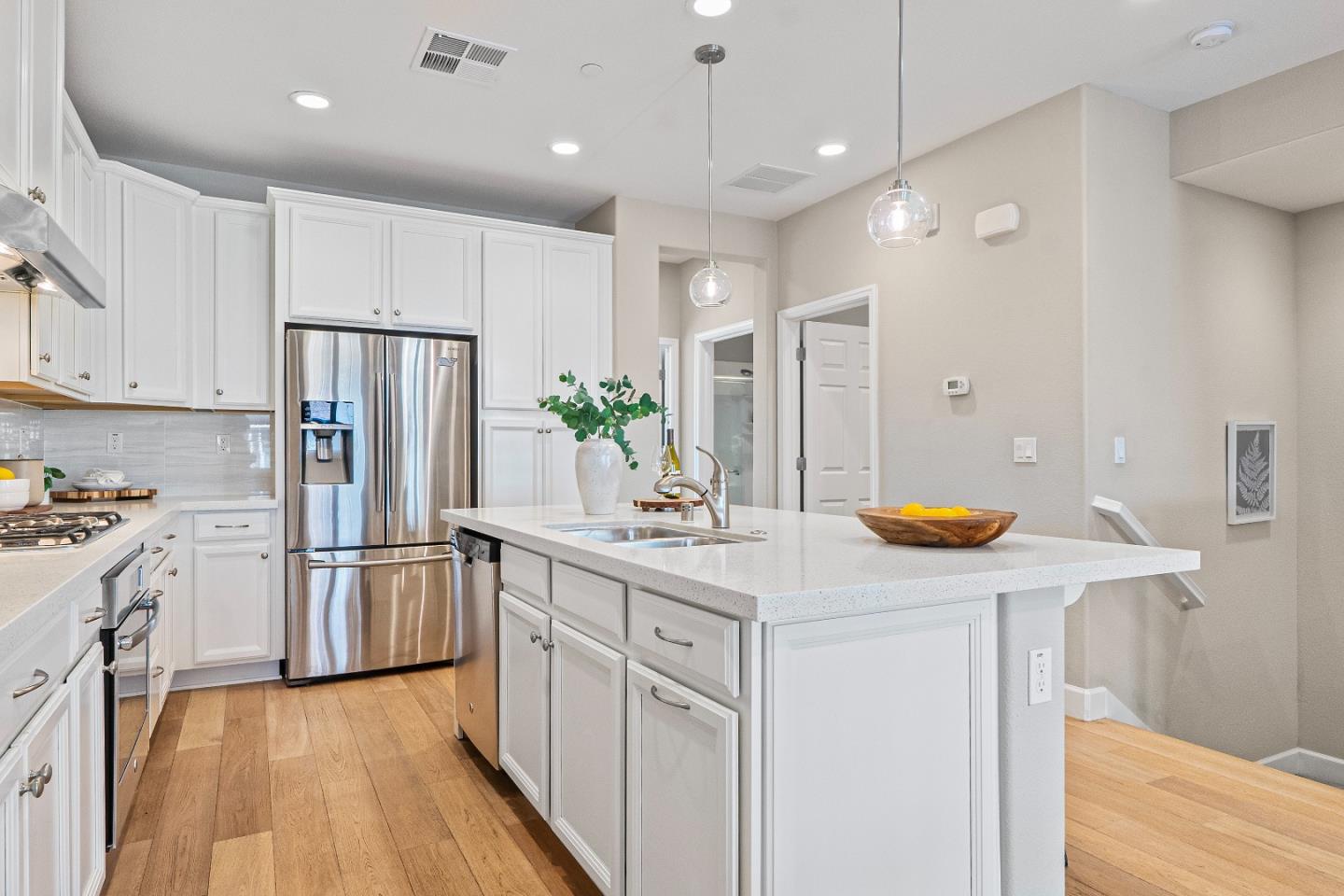 362 Charles Morris TER