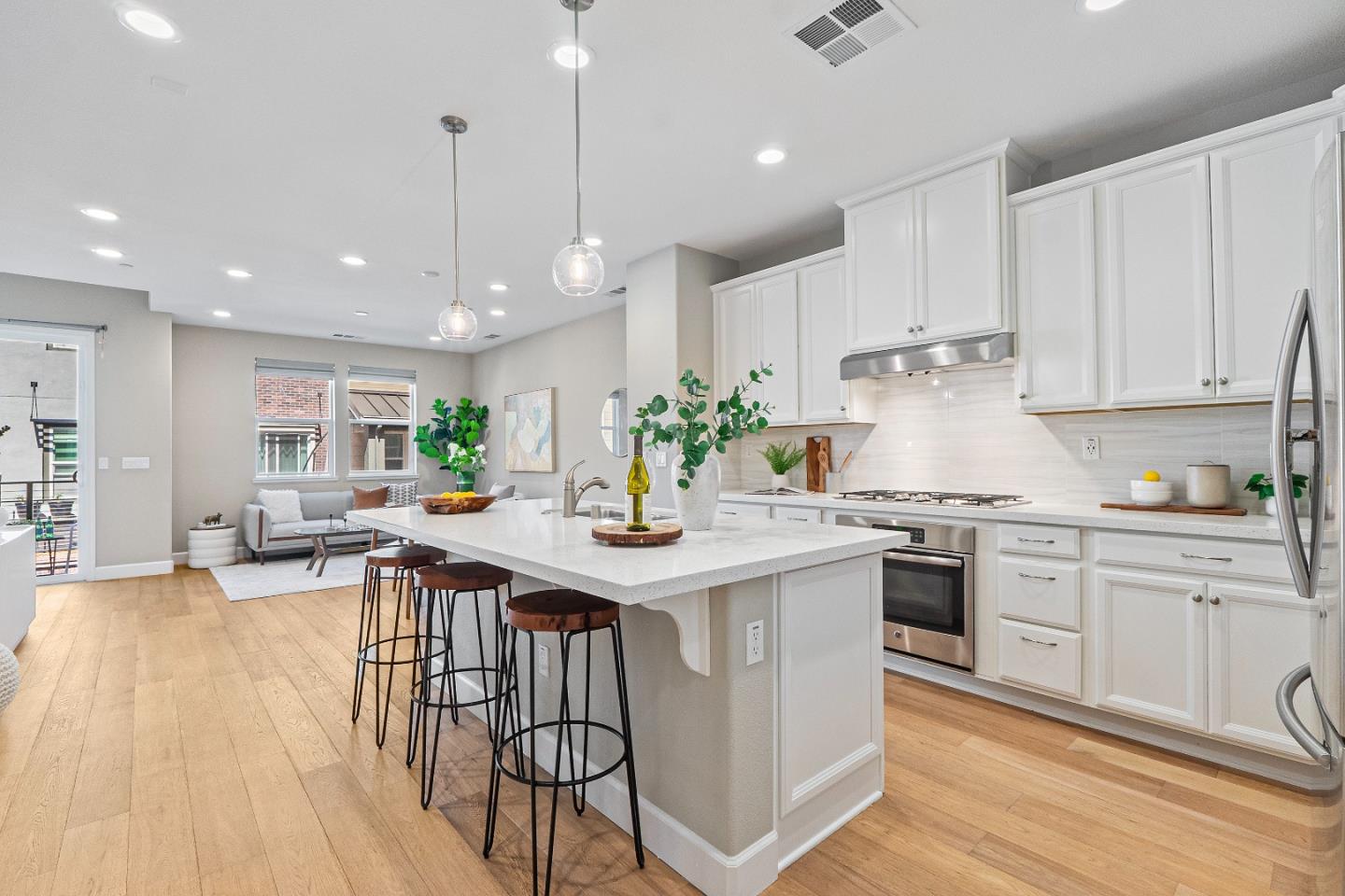 362 Charles Morris TER