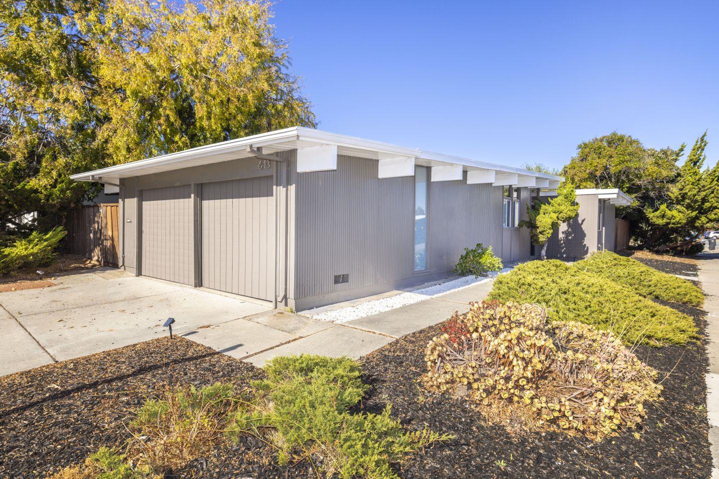 643 Connie AVE