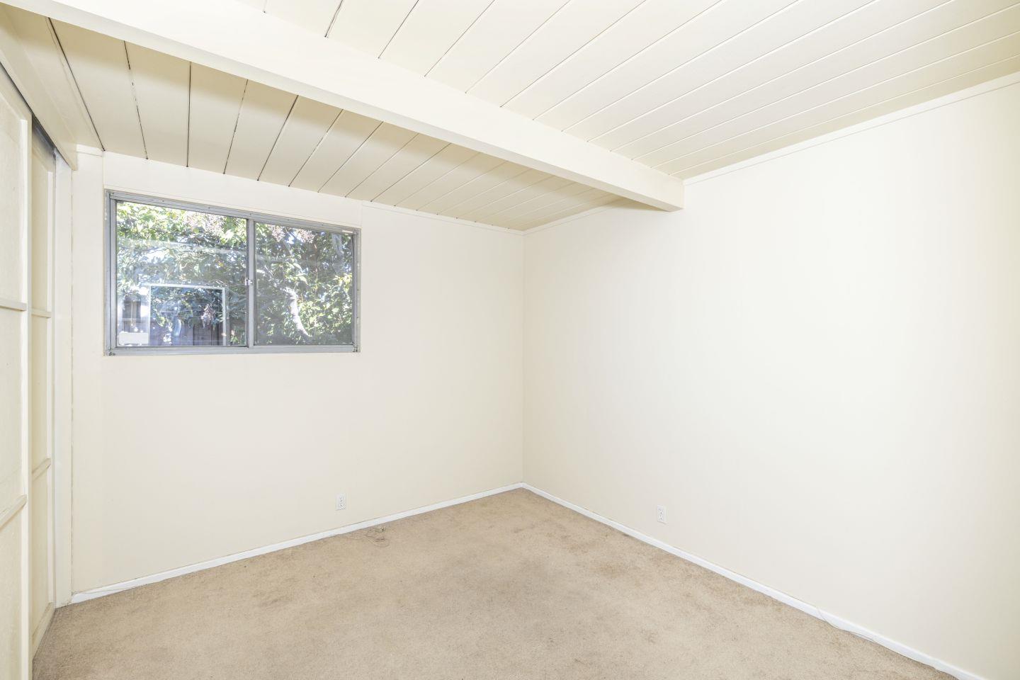 643 Connie AVE