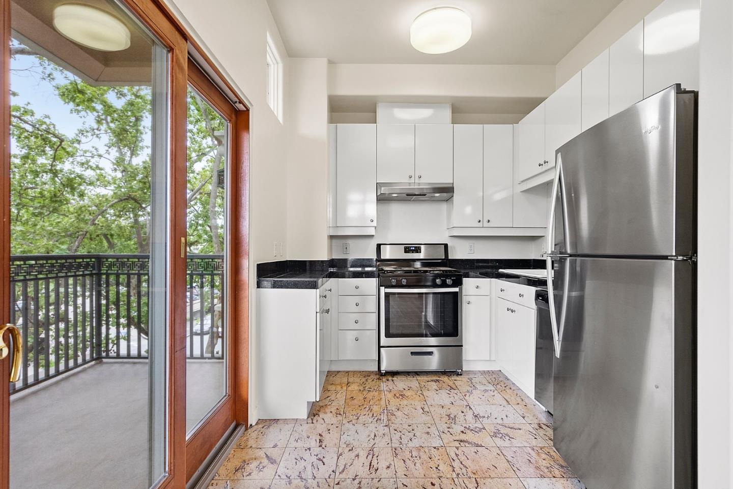 200 Sheridan AVE 307