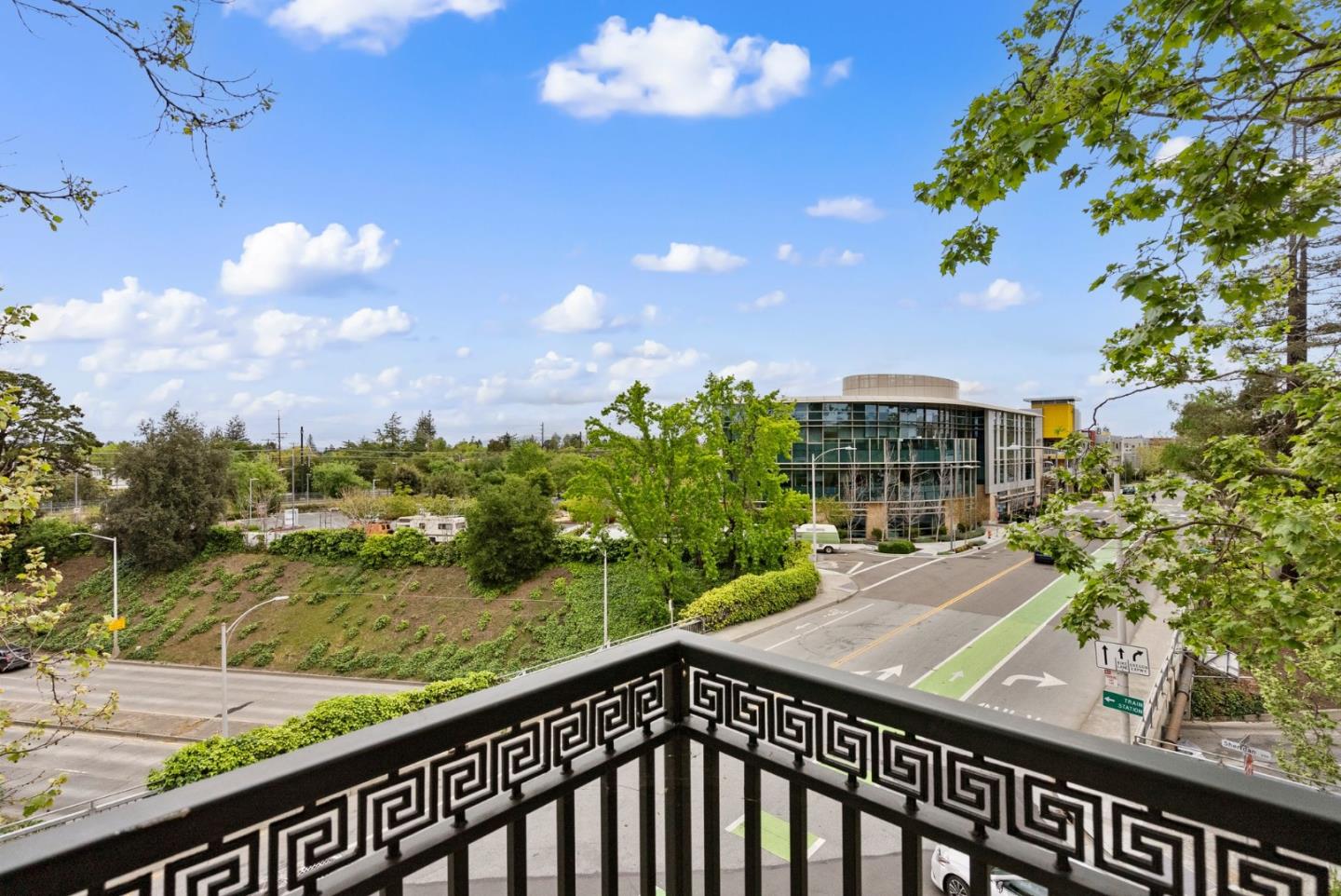 200 Sheridan AVE 307