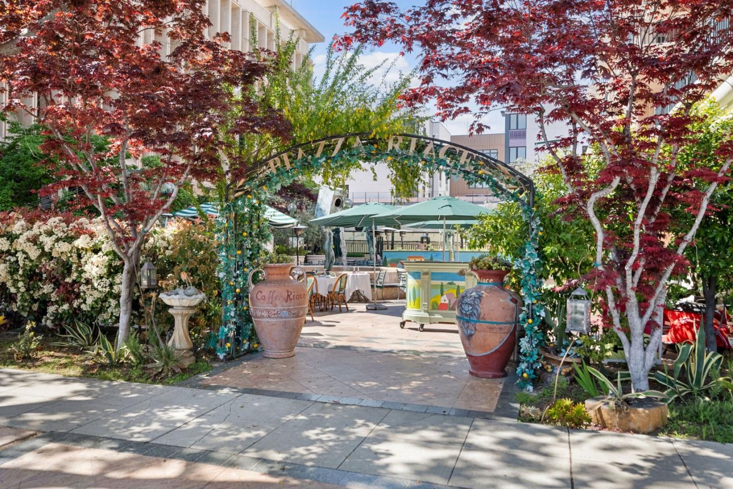 200 Sheridan AVE 307