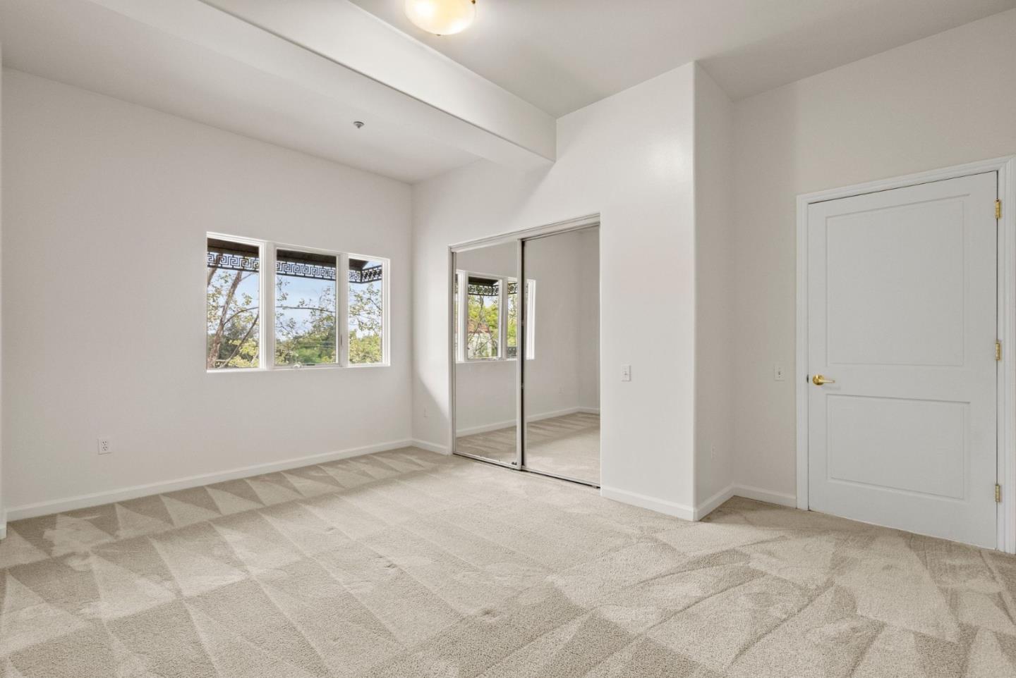 200 Sheridan AVE 307