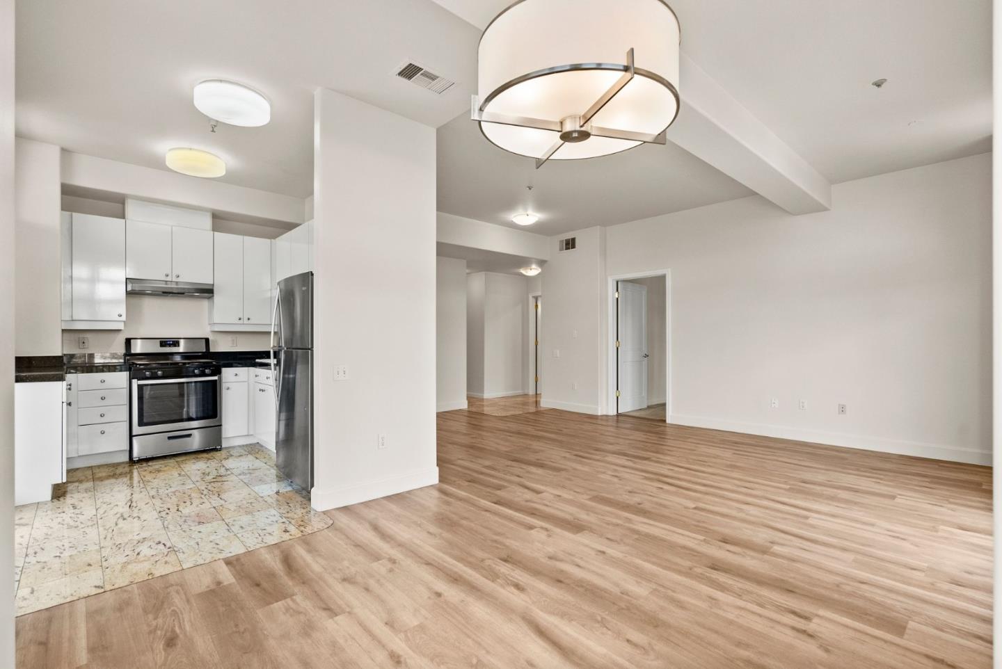 200 Sheridan AVE 307