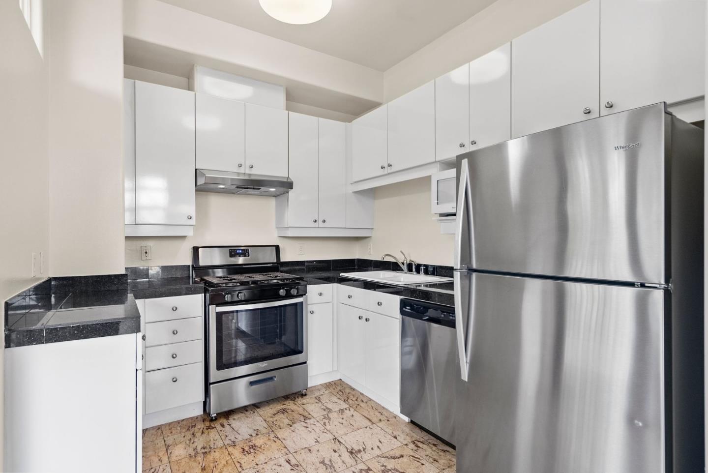 200 Sheridan AVE 307