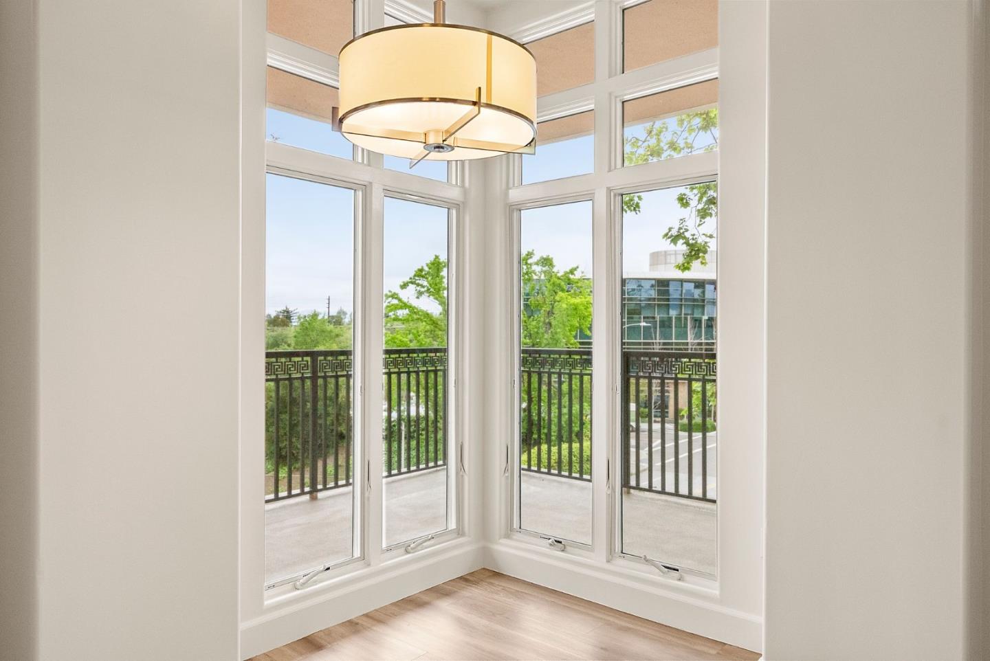 200 Sheridan AVE 307