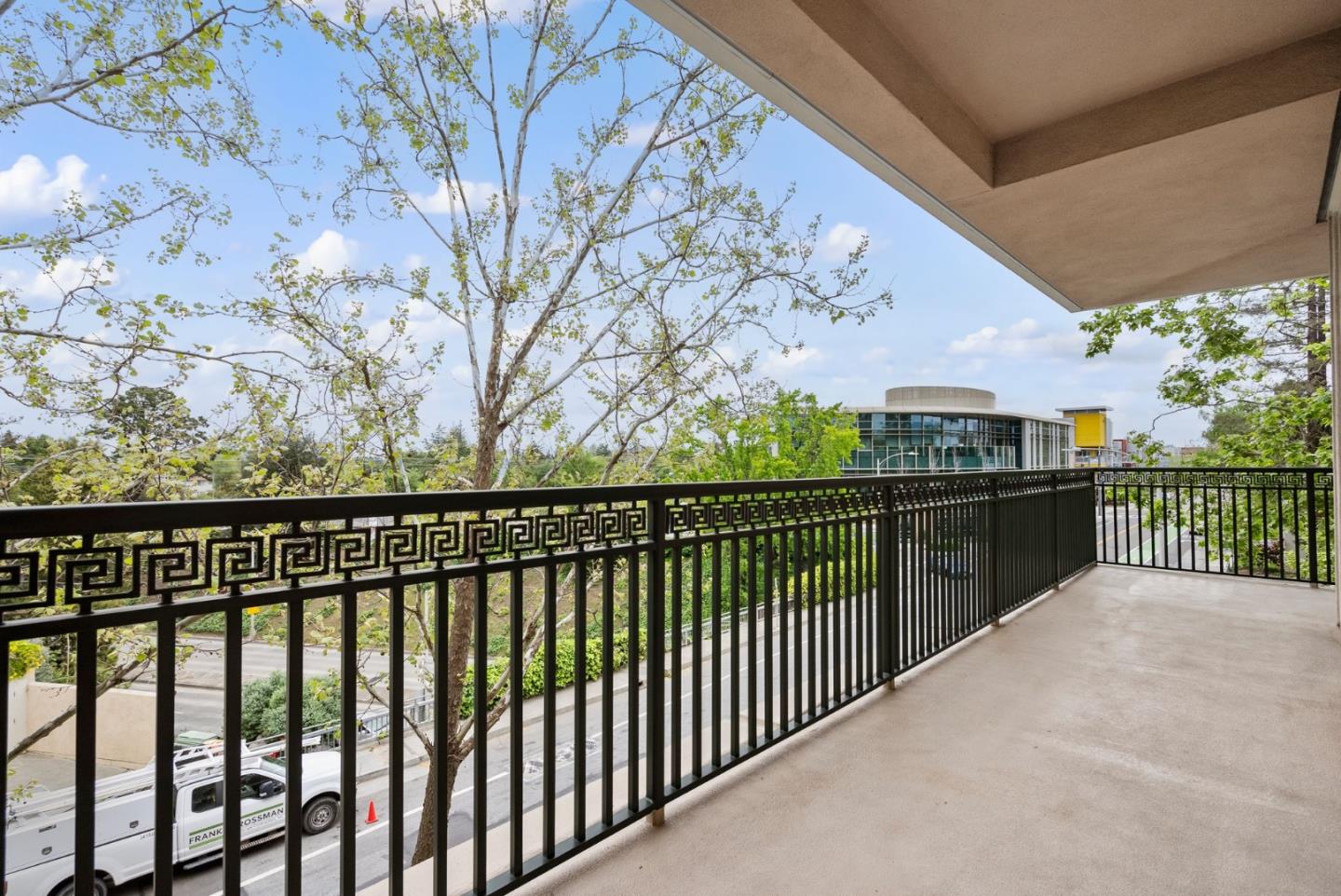 200 Sheridan AVE 307
