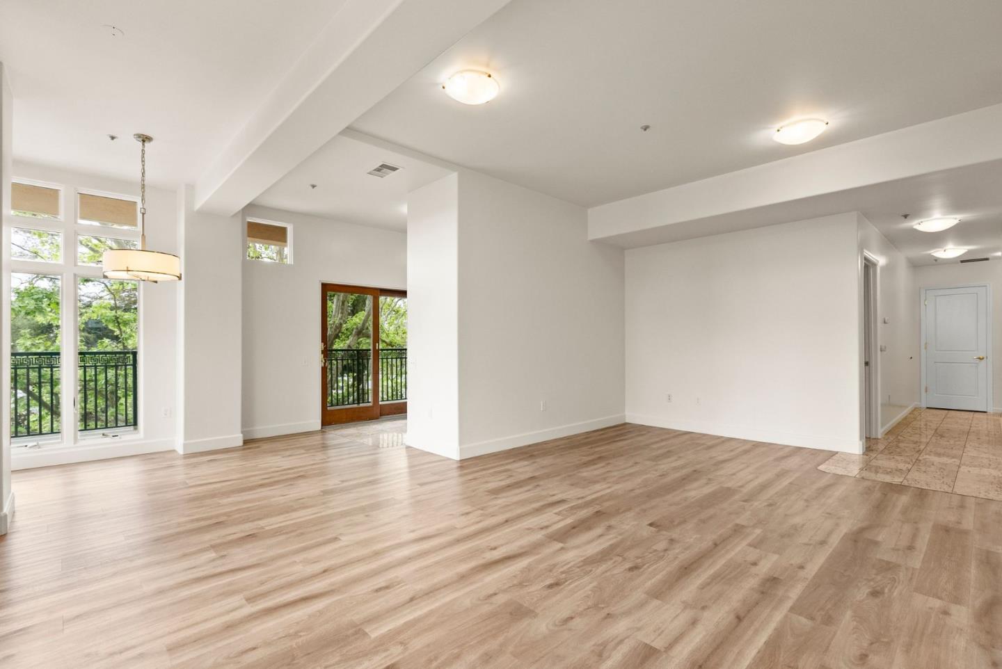 200 Sheridan AVE 307