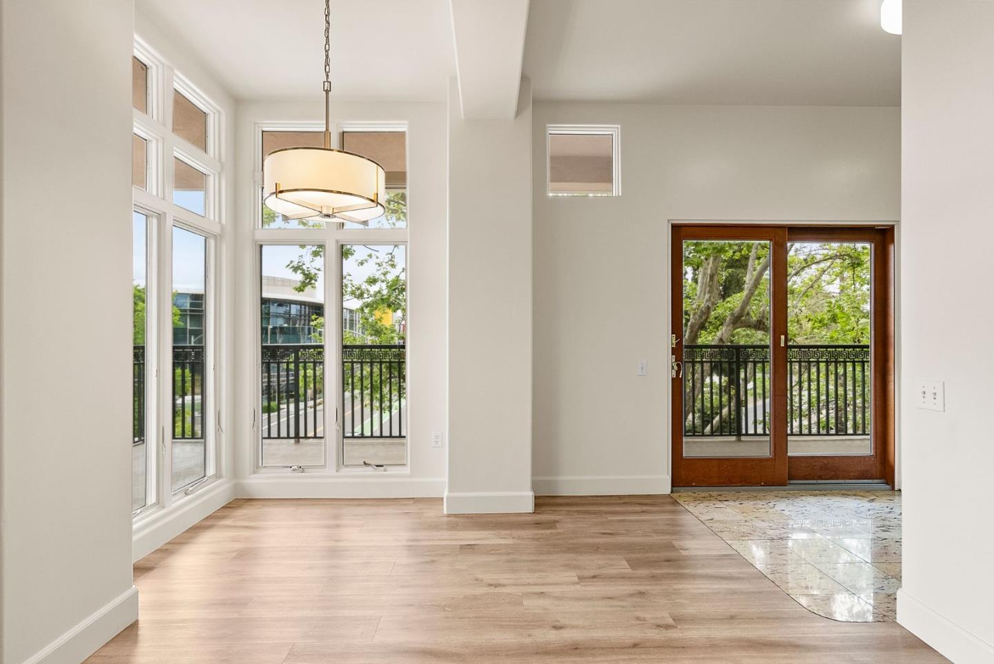 200 Sheridan AVE 307