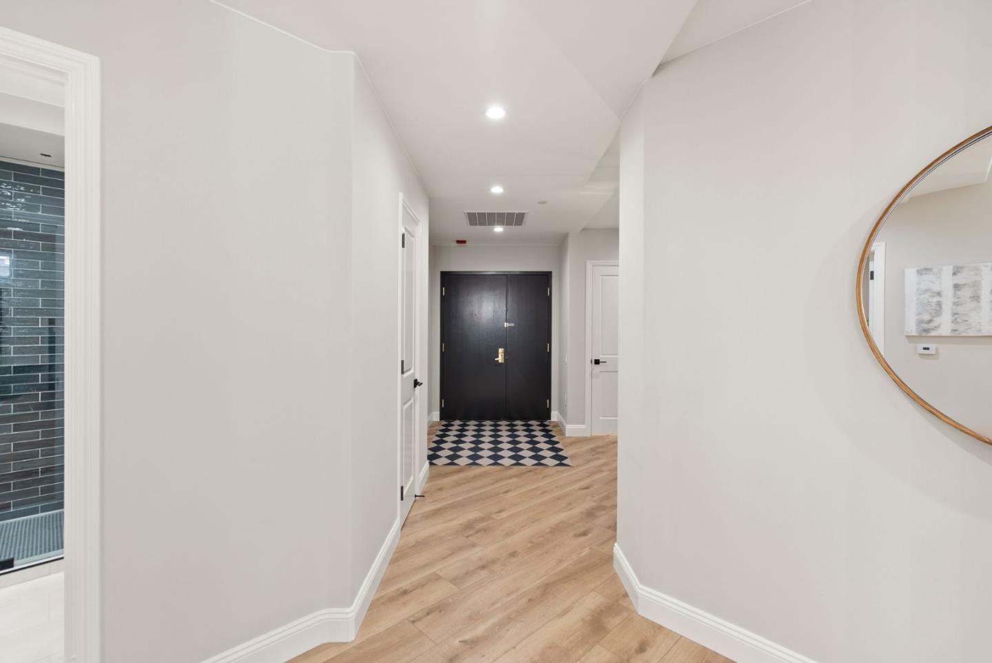 200 Sheridan Ave. 303