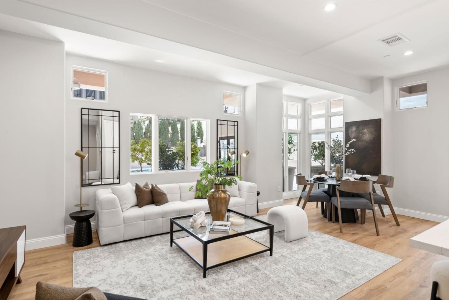 200 Sheridan Ave. 303
