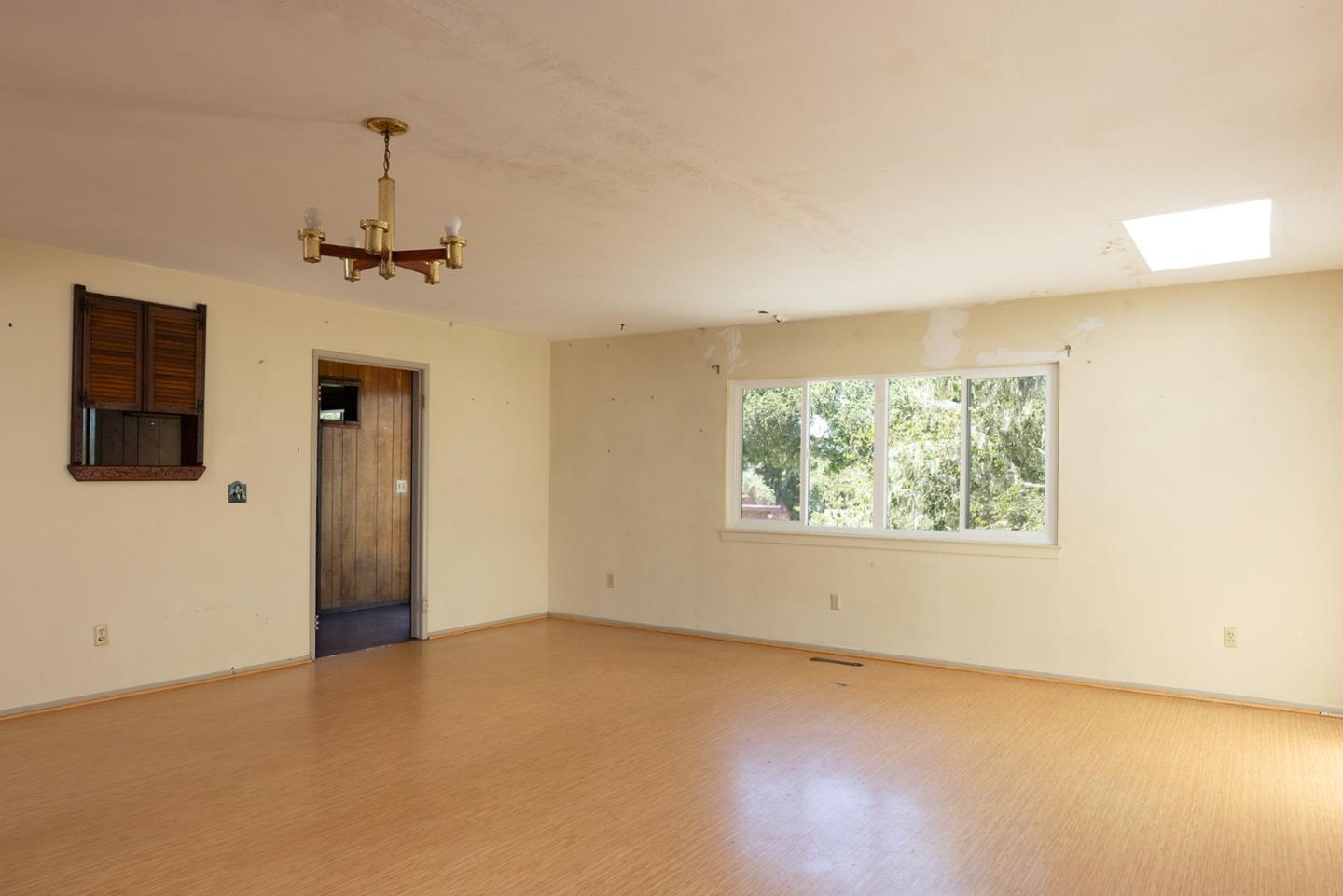 1113 Buena Vista Avenue