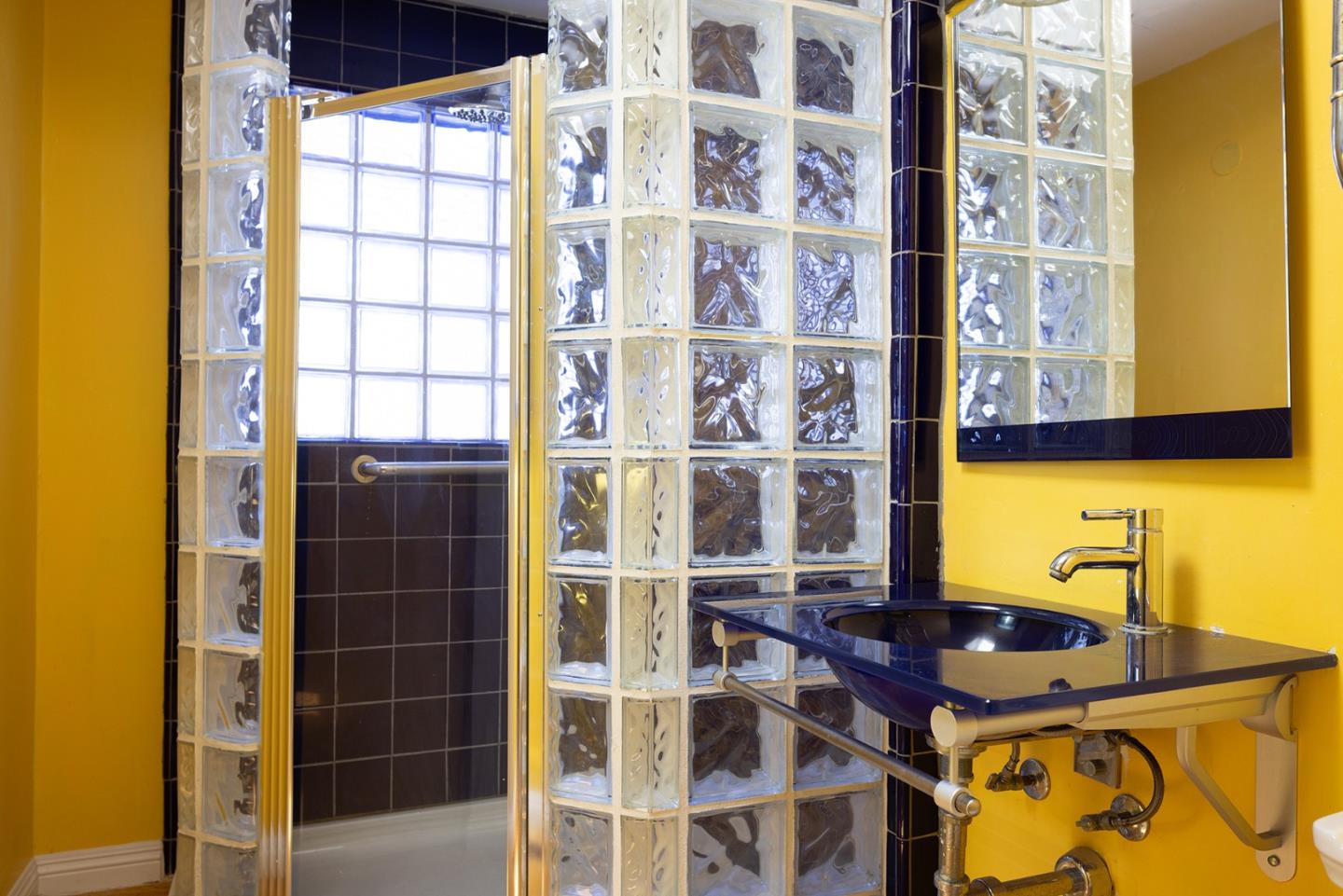 1113 Buena Vista Avenue