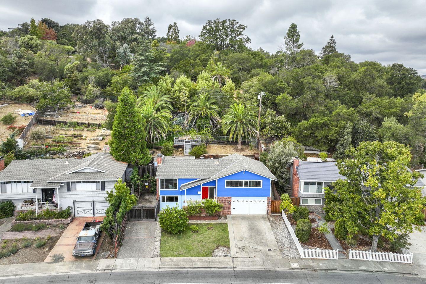 3622 Farm Hill Boulevard