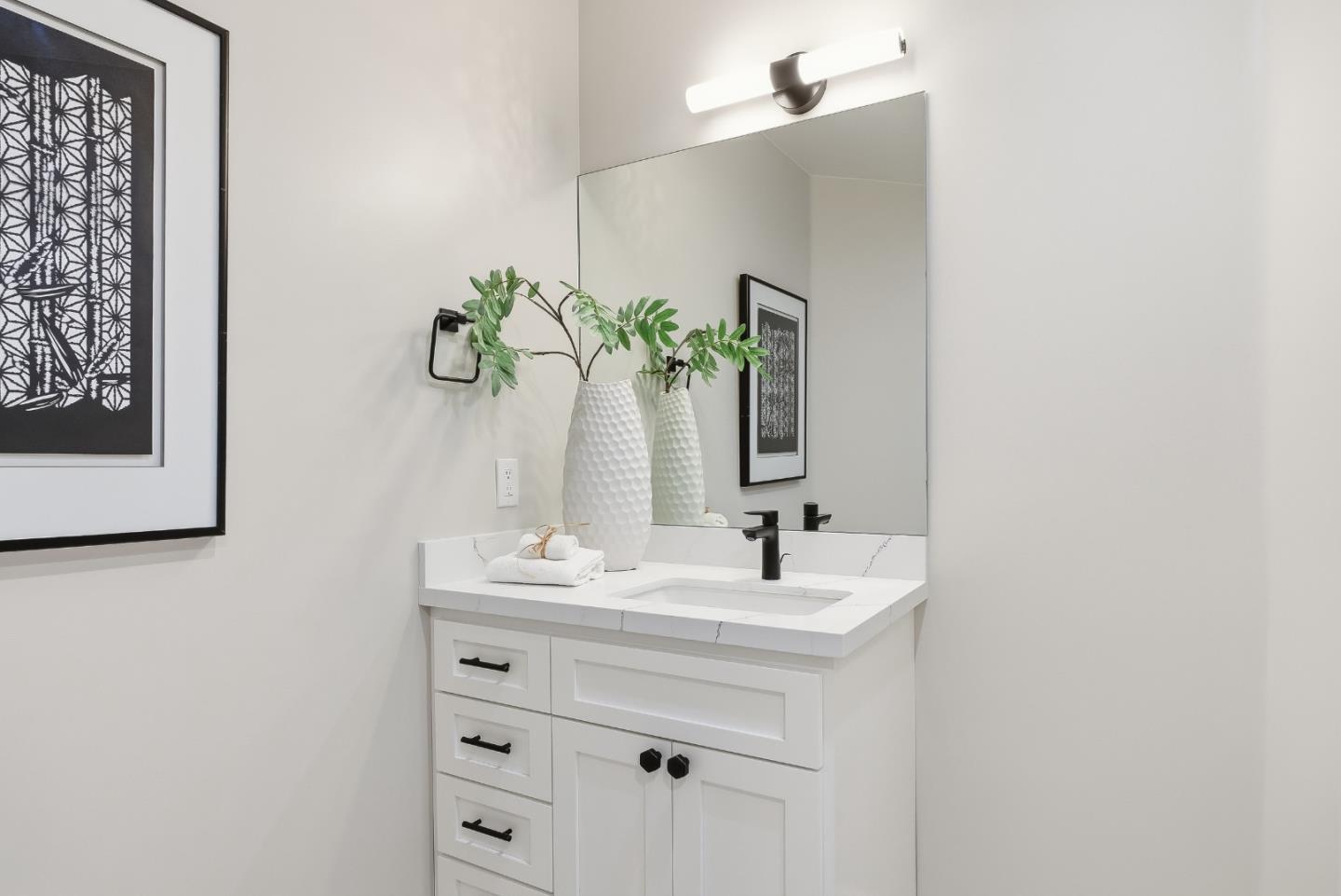 200 Sheridan Avenue 305