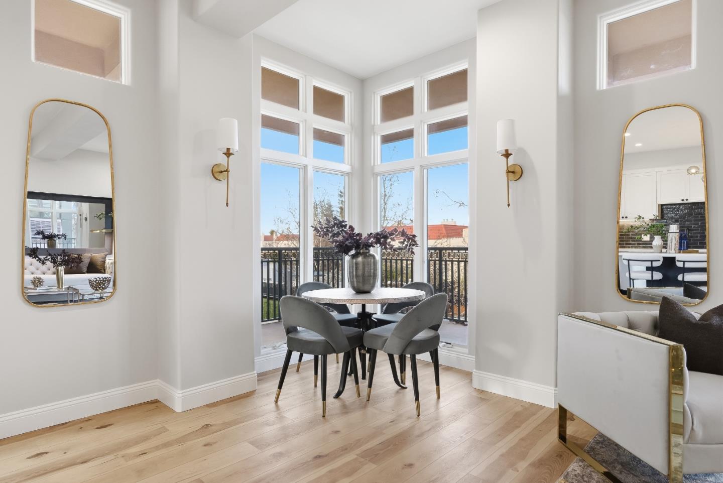 200 Sheridan Avenue 305