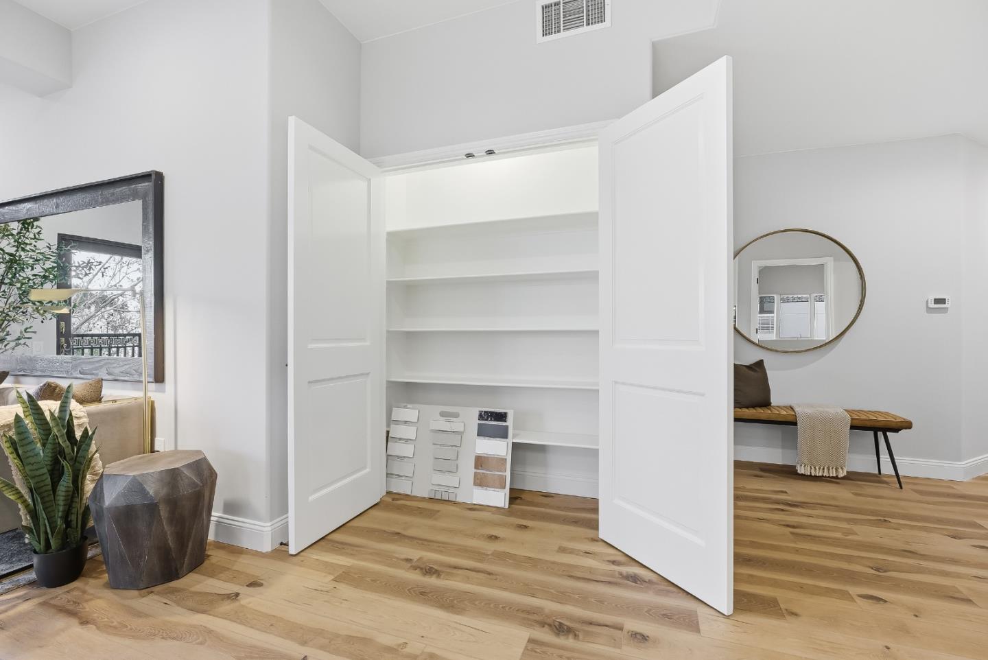 200 Sheridan Avenue 305