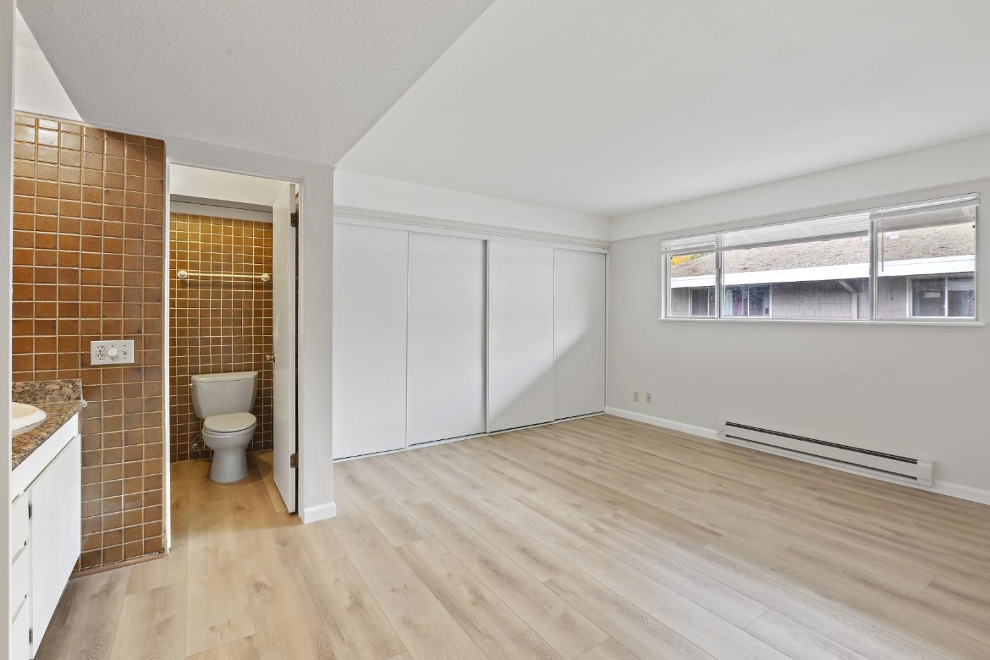 500 West Middlefield Road 18