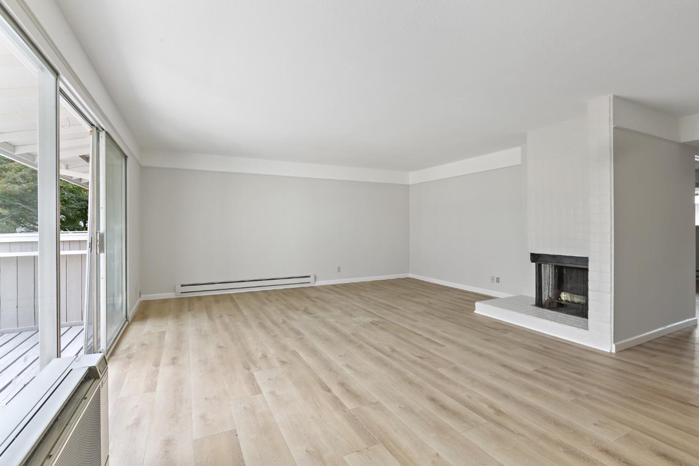 500 West Middlefield Road 18