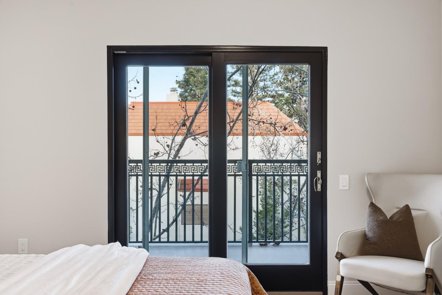 200 Sheridan Avenue 306