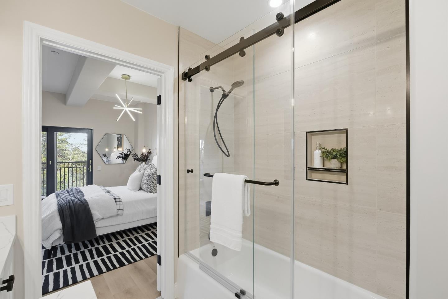 200 Sheridan Avenue 306