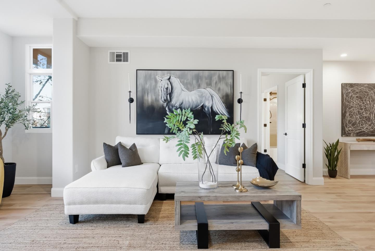 200 Sheridan Avenue 306