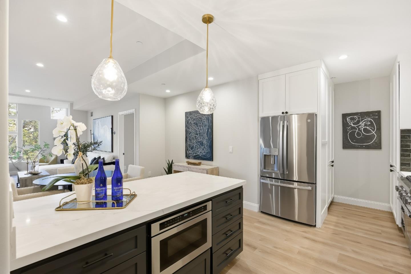 200 Sheridan Avenue 306