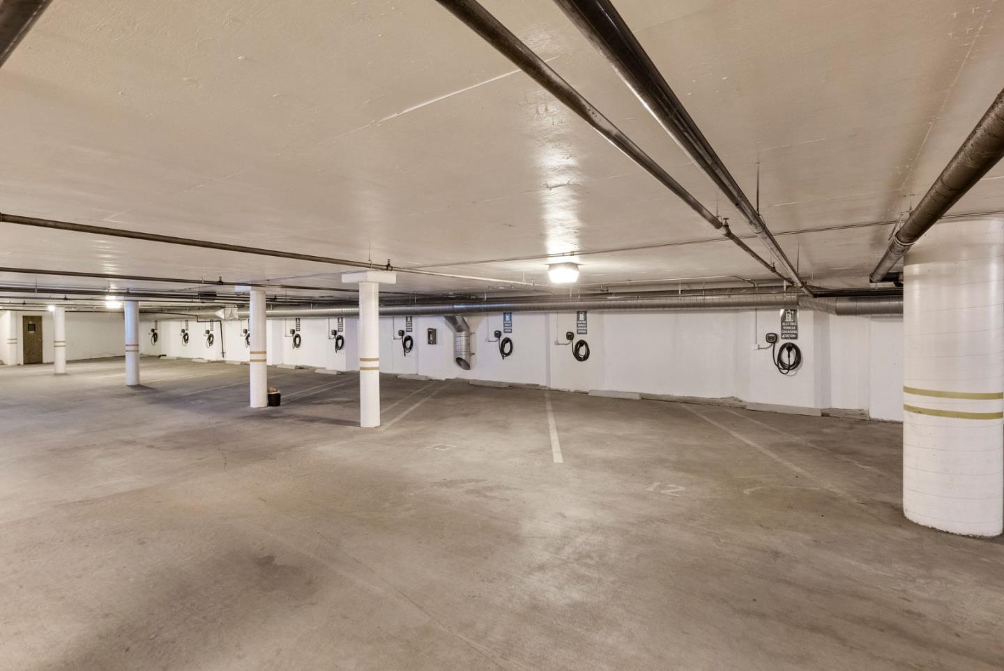 200 Sheridan Avenue 306