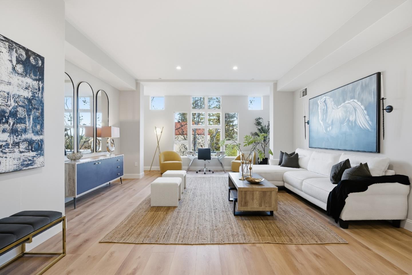 200 Sheridan Avenue 306