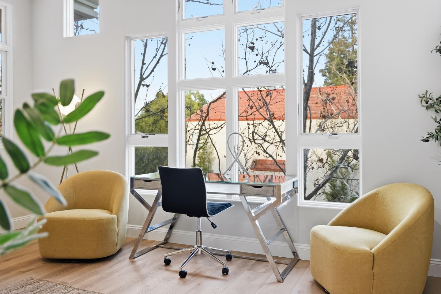 200 Sheridan Avenue 306