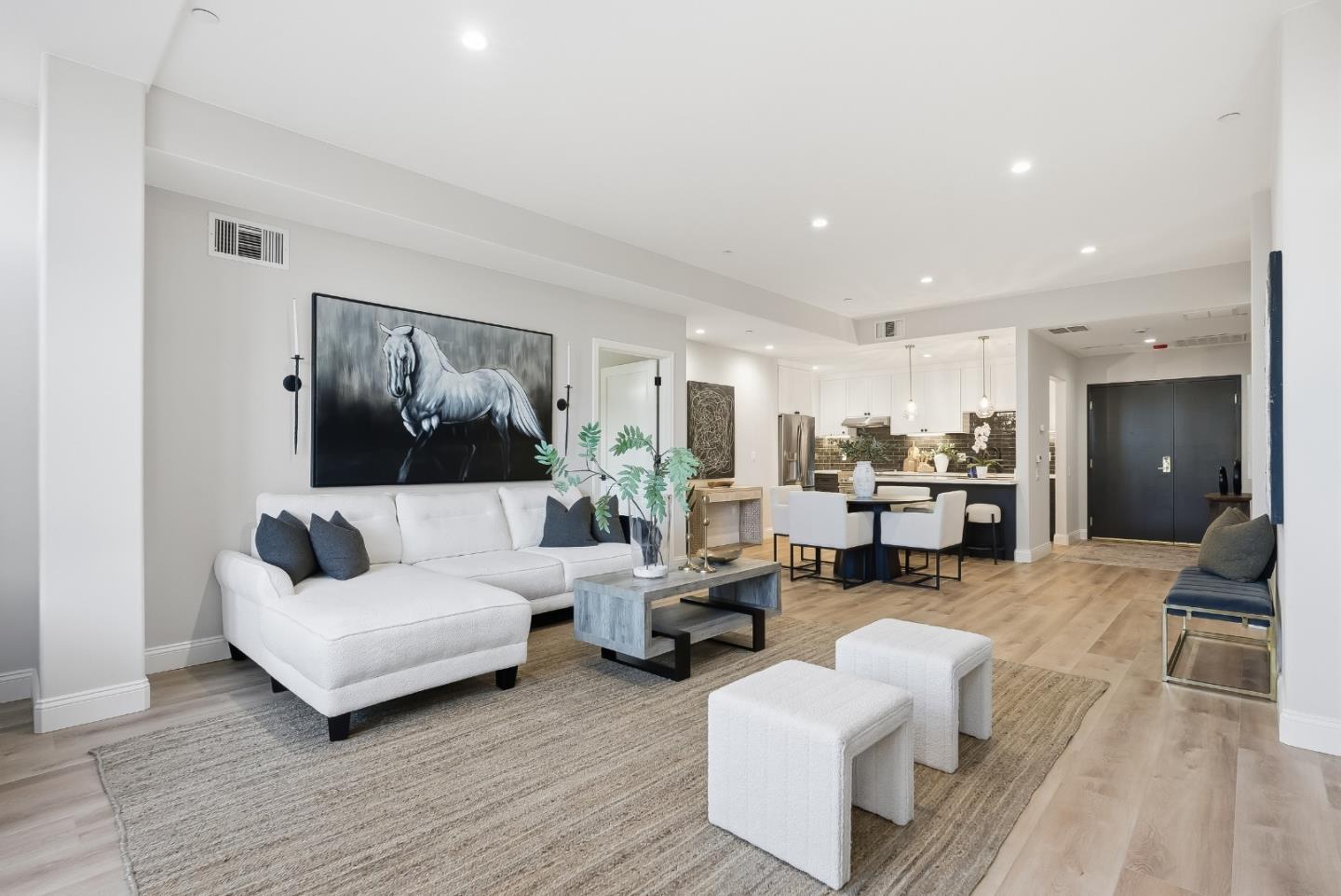 200 Sheridan Avenue 306