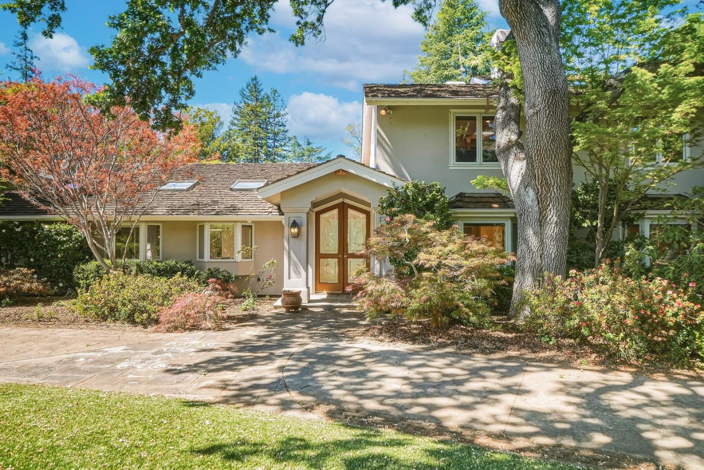 1 Larch DR