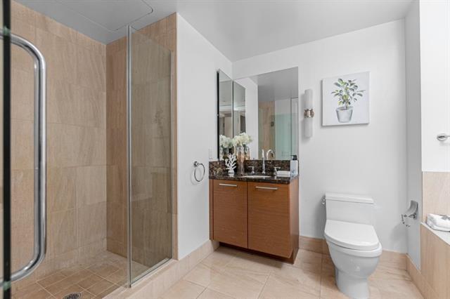 301 Mission Street 9D