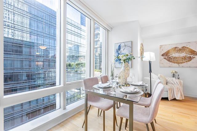 301 Mission Street 9D